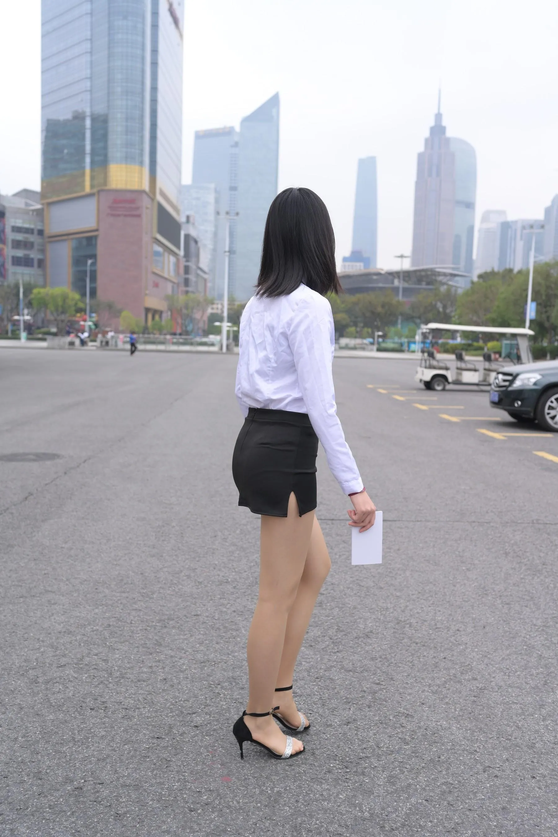 [魔镜街拍] NO.084 程生街拍-商城推销美女长腿肉丝制服 [456P]插图3